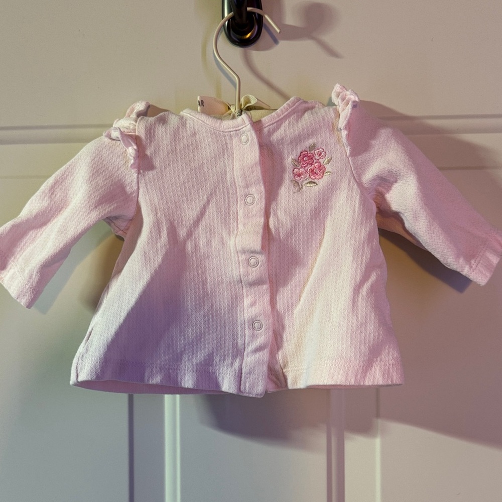Baby Girl Pink 2 piece set with Floral Embroidery - Picture 7 of 12
